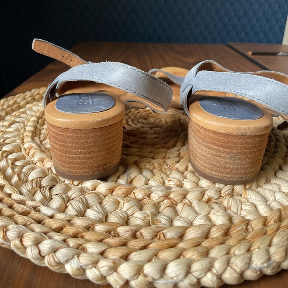 Born Sandals Size 10 Leather Rubber Comfortable Summer Vacation Casual Office - Picture 7 of 10